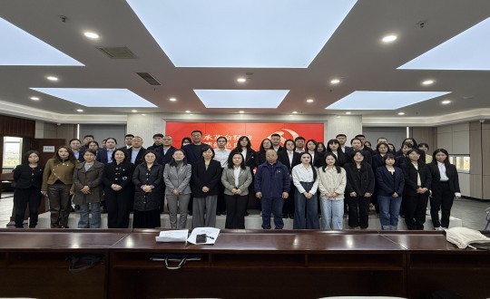 2024年10月18日，集团党委联合长发担保党支部加入了由向阳区党群服务中心开展的“传承革命精神 赓续红色血脉”公益党课_副本.jpg