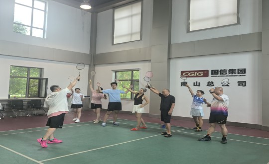 2.PA旗舰厅南山羽毛球社群组织基础教学活动_副本.jpg